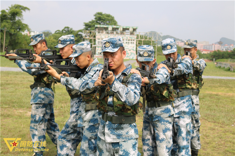 空降兵牛七伟图片图片